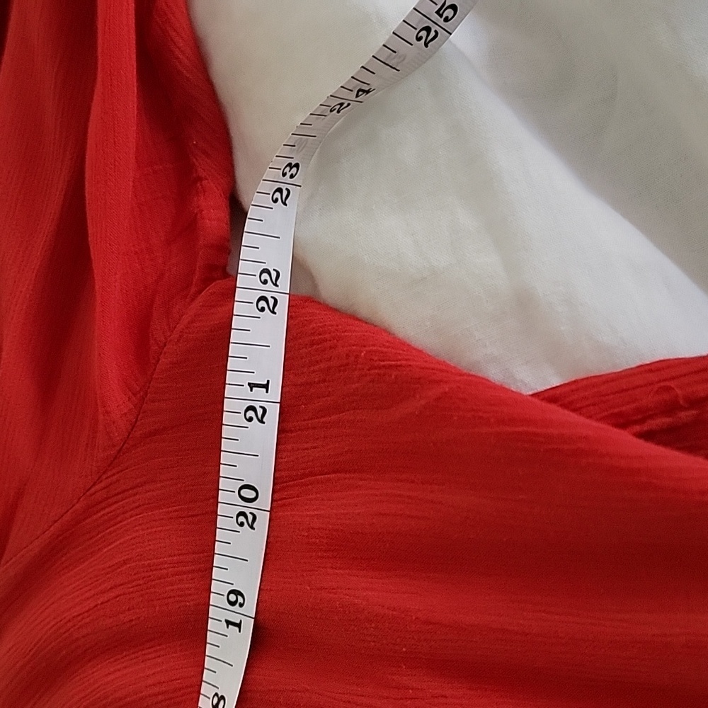 World unity cold shoulder flowing bell sleeve red gauze top plus size 0 - Picture 10 of 10
